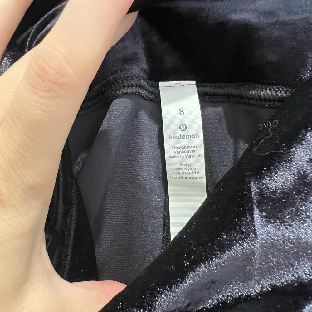 SOLD Lululemon leggings velour - Picture 3 of 3